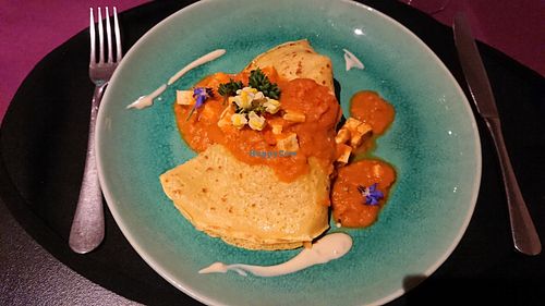 Yummy crepes are available on a full moon day at V-mOnd in Thun