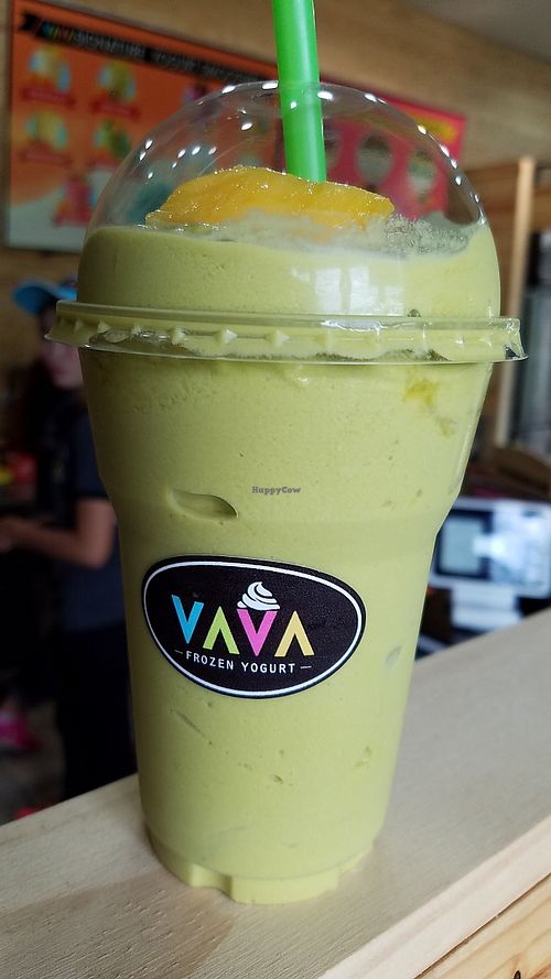 Mango Matcha smoothie with coconut milk at USM - VAVA Frozen Yogurt in Koh Samui