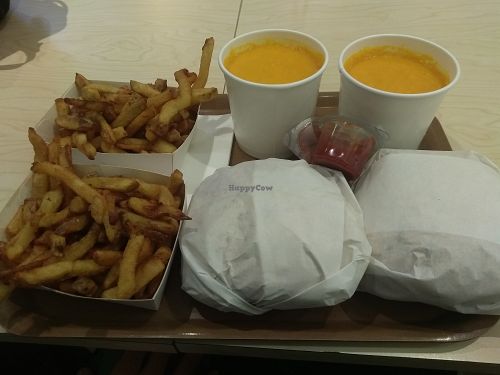 2 menus with soups instead of drinks (10,90 euros x2) at Restaurant VF in Nantes