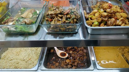 buffet rice selection at Yuan Yuan 圓緣素食 - Chinatown in Central Singapore