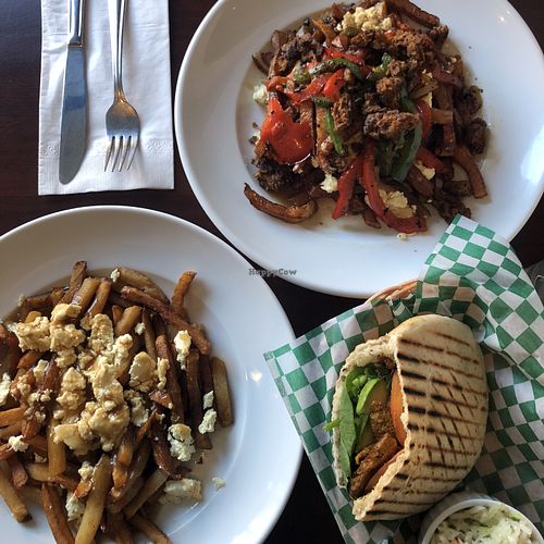 Sandwich Bouddha, Poutine Classic Vegan Rapide et Poutine Pilote at Vegan Rapide - Le Misanthrope in Montreal