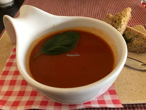 Vegan tomatosoup at Eten Bij Ziza in Valkenburg