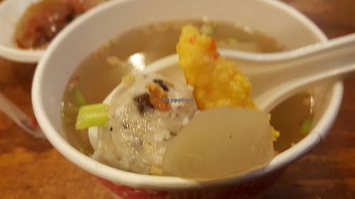 Mixed varieties of meatballs soup at JinZhi Hong Zao Su Rou Yuan in New Taipei City