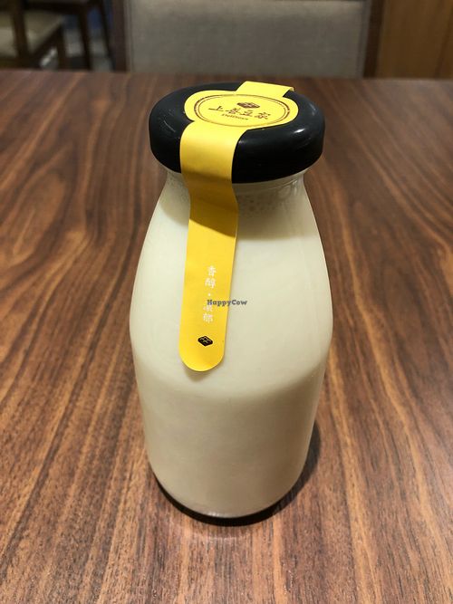 Organic soymilk  at DeliSoys - Shàng Shàn Dòu Jiā 上善豆家 in Taipei
