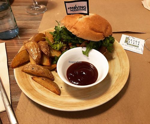 Burger  at Hakuna Matata Veggie in Madrid