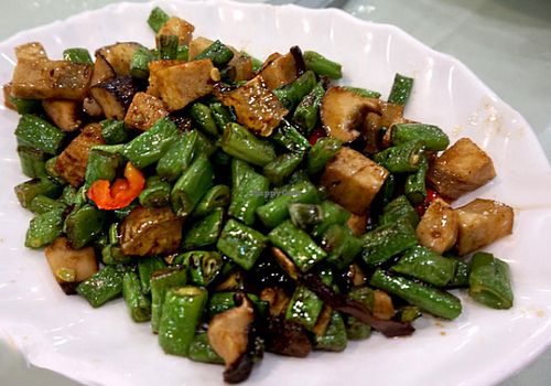 Green beans and mushroom at Three Virtues 三德食品 - Jordan in Kowloon