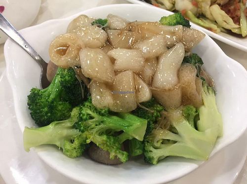 Broccoli and bamboo fungus at Three Virtues 三德食品 - Jordan in Kowloon
