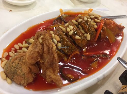 Deep-fried veg fish with pine nuts in sweet and sour sauce at Three Virtues 三德食品 - Jordan in Kowloon