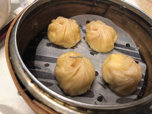 shao long bao dumplings at Three Virtues 三德食品 - Jordan in Kowloon