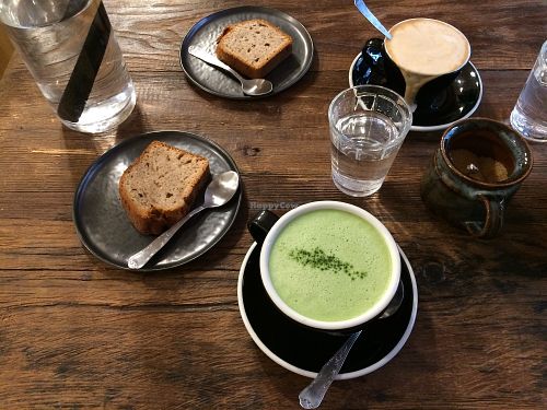 vegan banana cake, matcha latte and coffee at Saint Pearl in Paris
