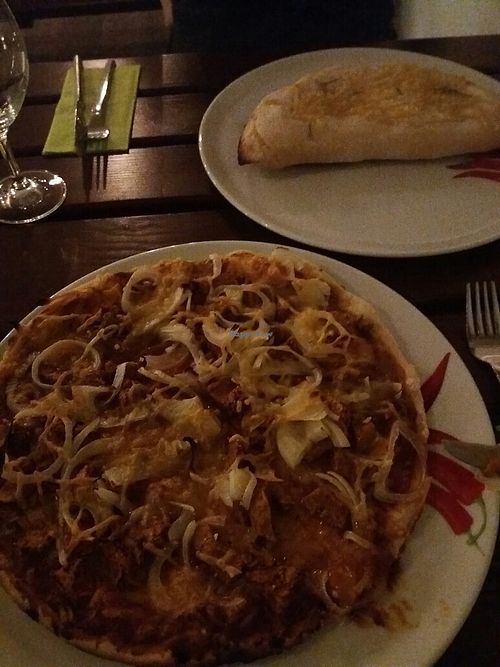 vegan bbq pizza and vegan calzone at Bio Stadel in Mannheim