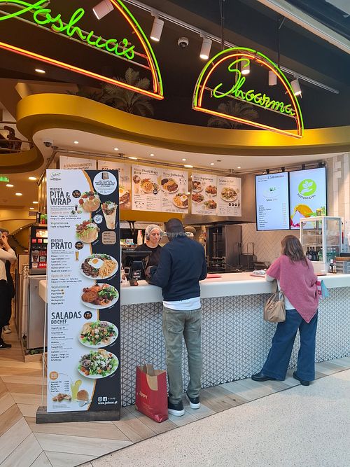  at Joshua's Shoarma in Lisbon