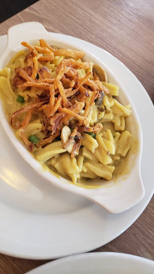 Vegan Mac at Hugo's Restaurant - Studio City in Studio City