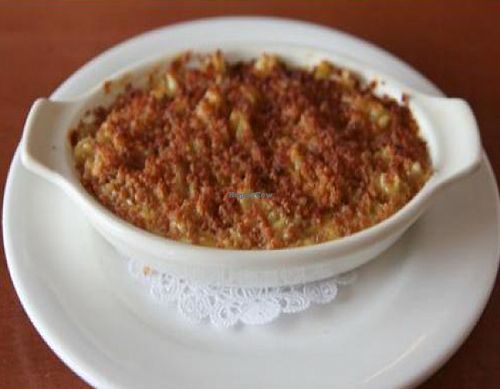 Vegan mac and cheese at Hugo's Restaurant - Studio City in Studio City