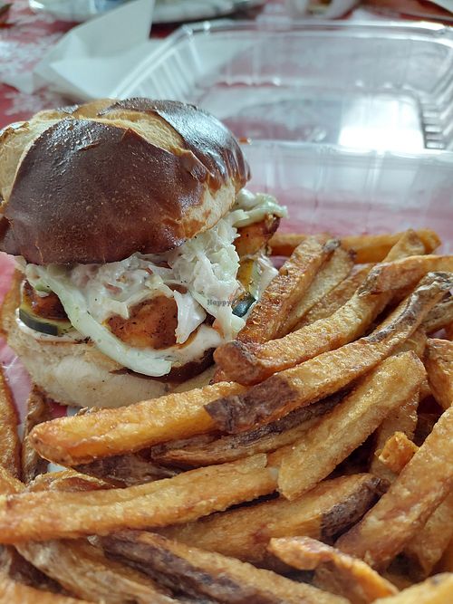 The Dream Weapon sandwich and fries #Veganuary at Epic Deli in Mchenry