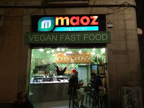 The super friendly Argentinian guy from Maoz! at Maoz in Barcelona