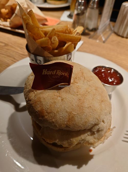  at Hard Rock Cafe in Innsbruck