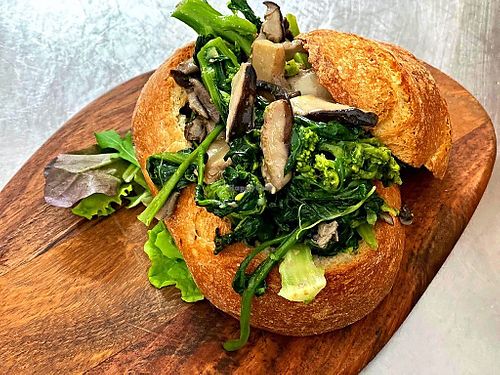 greens & shrooms at Pesto di Pistacchio in Trani