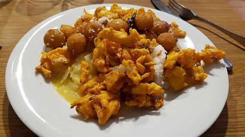 Fried vegetables, rice, dahl and potatoes at Lunch Box in Toulouse