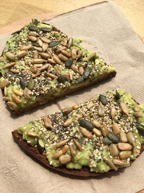 Avocado toast at Fala'feel in Piacenza