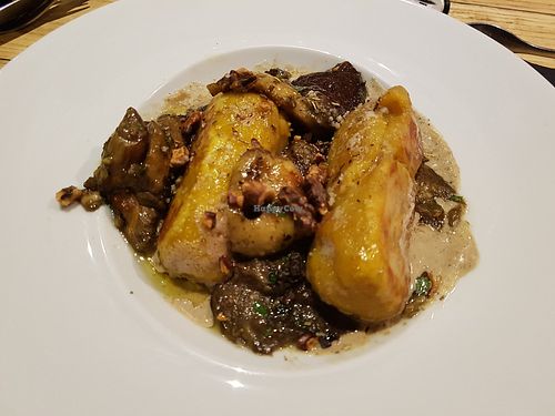 Gnoccis and mushrooms at L'Embargo in Toulouse