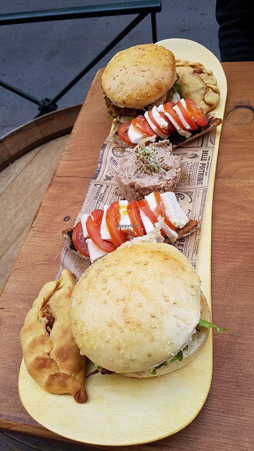 Burger, empanadas and rillettes at L'Embargo in Toulouse