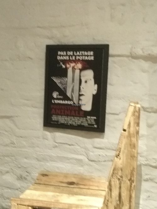 Inside at L'Embargo in Toulouse