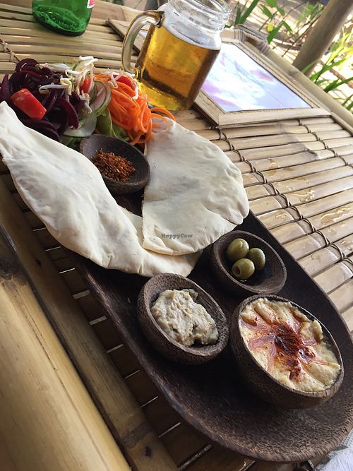 falafel and hummus plate at Nourish Restaurant in 