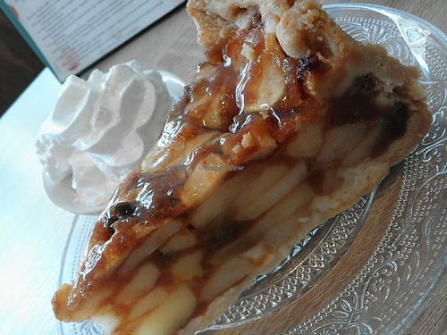 Delicious apple pie with cream at Your Foodprint in Gouda