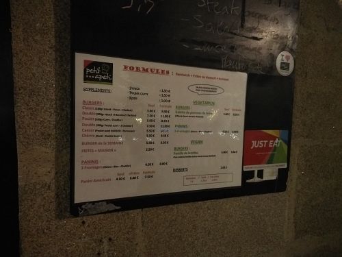 Food to go at Petit Apeti in Nantes