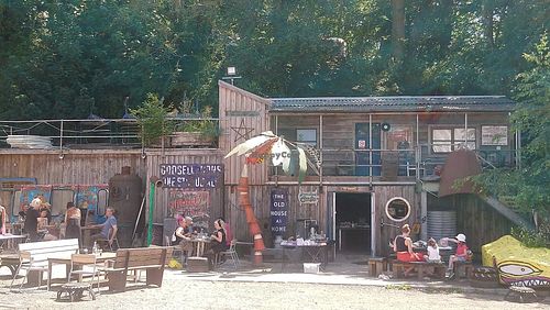 Green cafe at Rockaway Cafe in Temple Cloud