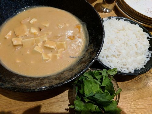 Coconut chilli curry with tofu at Mi Casa - Pituach in Herzliya