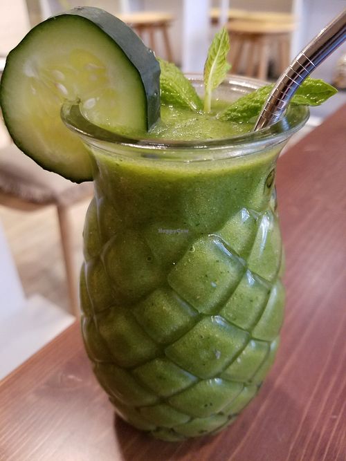 Green smoothie at Idillic in Barcelona