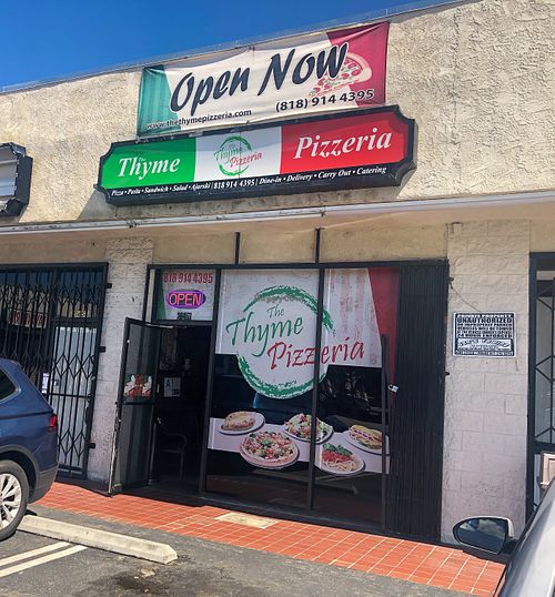 Exterior  at The Thyme Pizzeria in Winnetka