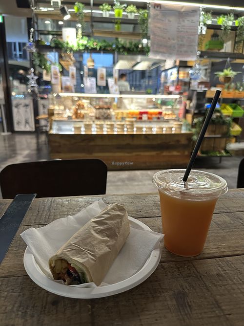 Amazing vegan wrap and fresh juice   at Veg&Veg in Rome