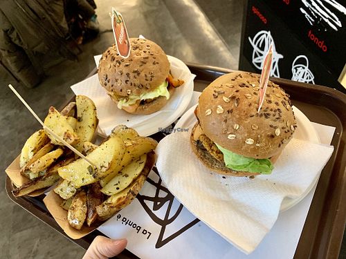 vegan burgers at Veg&Veg in Rome
