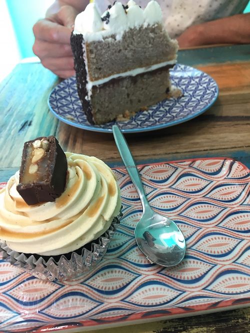 Cakes at Cafe 435 in Pascoe Vale