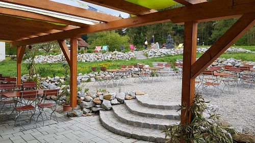 Beautiful garden, plenty seats at Lieblingsplatz  in Blaibach