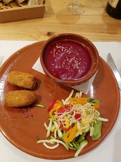 Tapas - tasting menu at Bar Ecologico Gaia in Sevilla