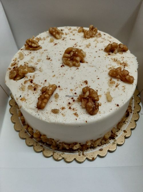 Carrot walnut cake at Delicielo in Makati