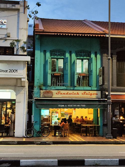 Street View on a sat evening at Sandwich Saigon Vegetarian - Cloud Kitchen in Central Singapore