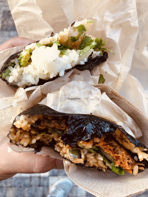 Outstanding sushi wraps - no additional soy sauce needed (Brokkoli/Cashew & Tempeh Wrap) at Onigirazu in Prague