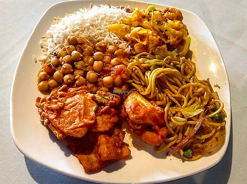 Lunch buffet items at Everest Cuisine in Worthington