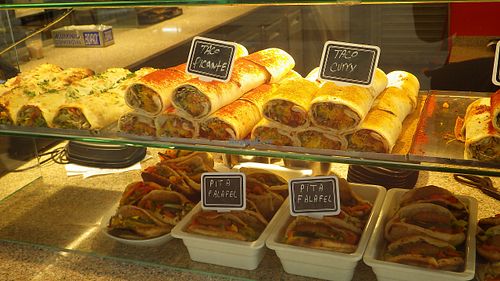 Tacos (not vegan) and falafels at Organic - Boqueria in Barcelona