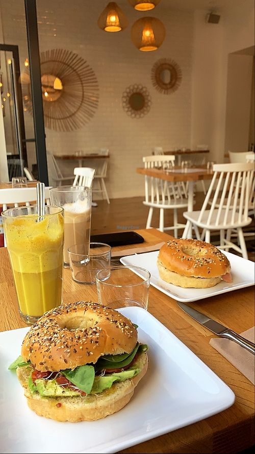Bagels & hot drinks  at La Cantine in Biarritz