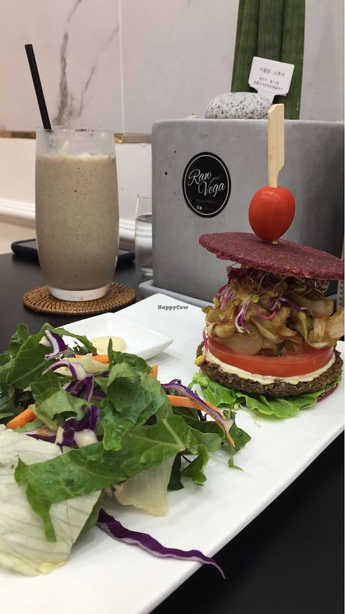 Raw veggie burger and chai smoothie  at Raw Vega in Bangkok