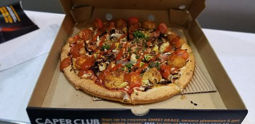 Vegan pizza, yum at Pizza Capers in Launceston