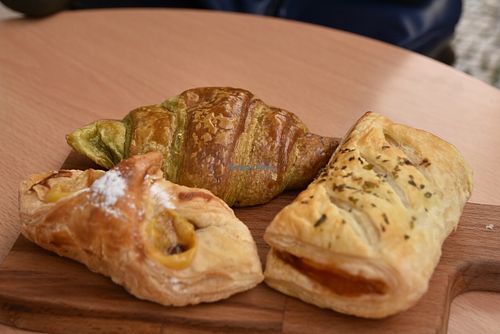 Chocolate and matcha croissant (on the far left)
Spicy cheese and bacon (on the right)
Guava paste and cheese (on the close left) at Moko Veggie Cafe - Anjos in Lisbon