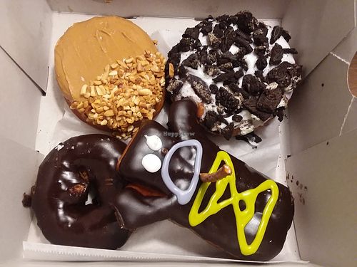 Image of Universal Studios - Voodoo Doughnut