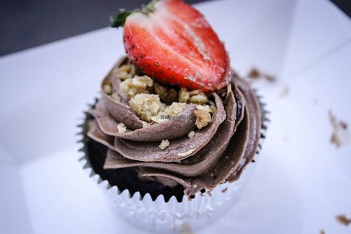 chocolate cupcake at VegOut on Charles in Launceston